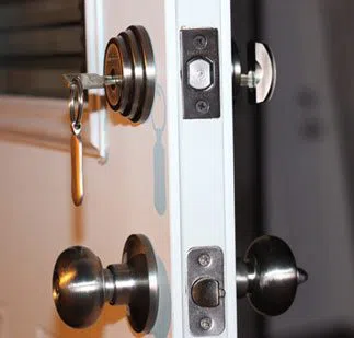 Locksmith Master Shop Arlington, VA 703-574-6800 Locksmith Master Shop Arlington, VA 703-574-6800 - 11-Lock-locksmith