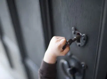 Locksmith Master Shop Arlington, VA 703-574-6800 Locksmith Master Shop Arlington, VA 703-574-6800 - 7-Door-Unlock